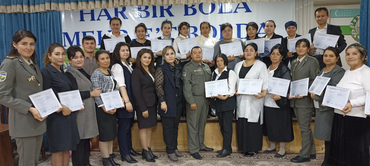Certificates were awarded to the graduates of the course, which consists of parents who have established a family orphanage