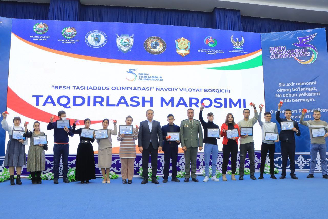 Navoiyda "Hokim va yoshlar" uchrashuvi bo‘lib o‘tdi va unda 16 nafar tarbiyalanuvchilarga yangi xonadon kalitlari topshirildi.