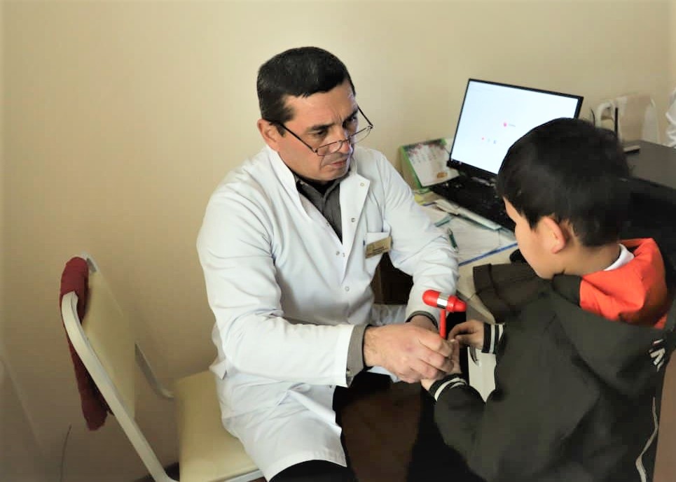 FAMILY CHILDREN'S HOUSE PEOPLE HAVE AN IN-DEVELOPED MEDICAL EXAMINATION
