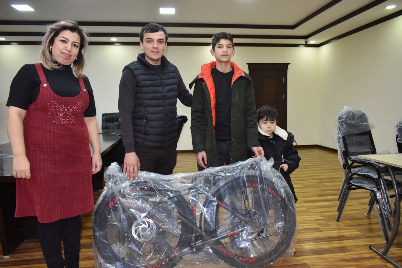 Добрые дела по поддержке детей, включенных в «Мехр дафтари», продолжаются