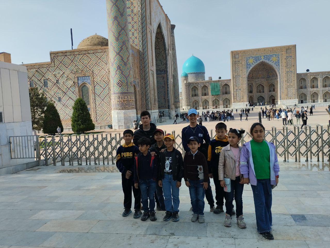 Amir Temur tavalludining 687 yilligi munosabati bilan Samarqand viloyatidagi Oilaviy bolalar uylari farzandlari uchun koʻhna Samarqand shahri boʻylab sayohat tashkil etildi.