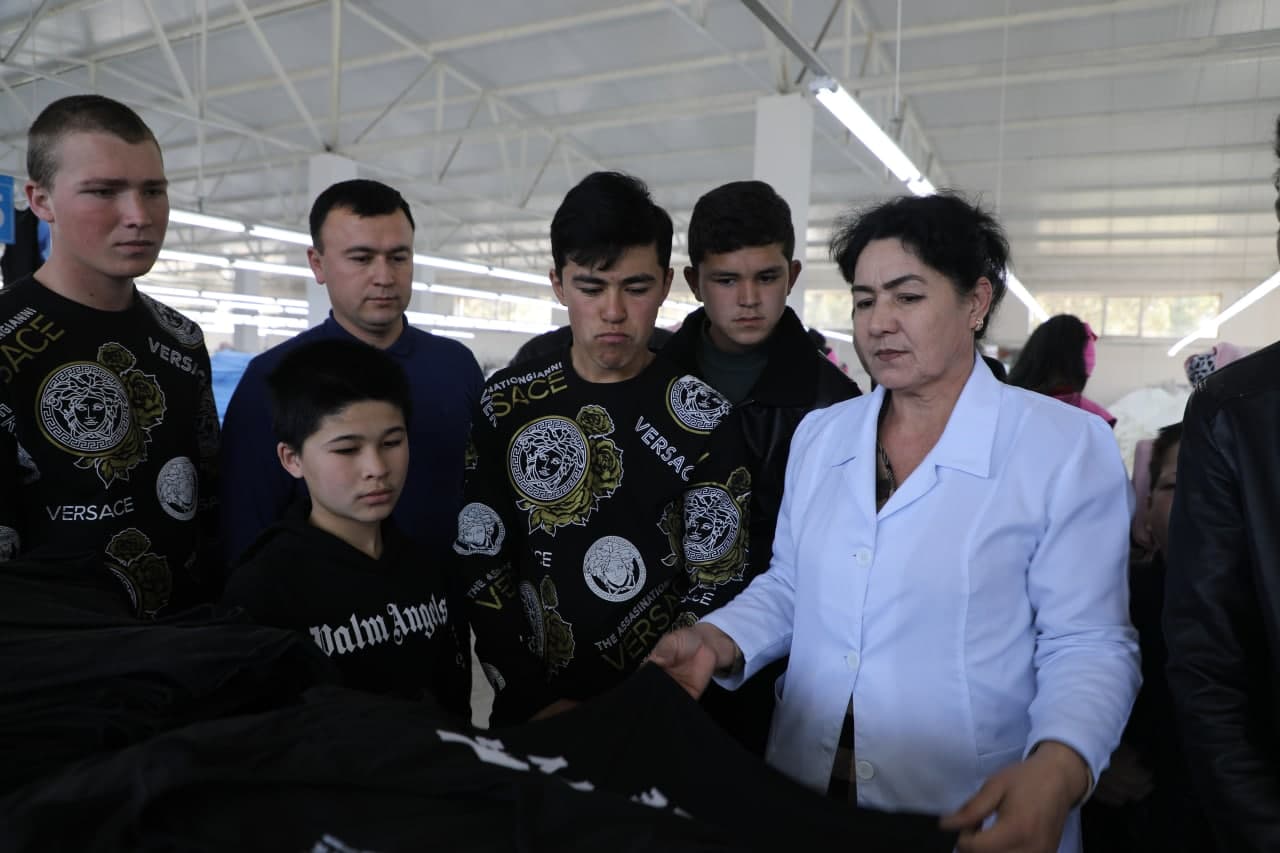 CHILDREN FROM THE FAMILY ORPHANAGE WERE ACQUAINTED WITH THE ACTIVITIES OF PRODUCTION FACILITIES IN THE DISTRICT