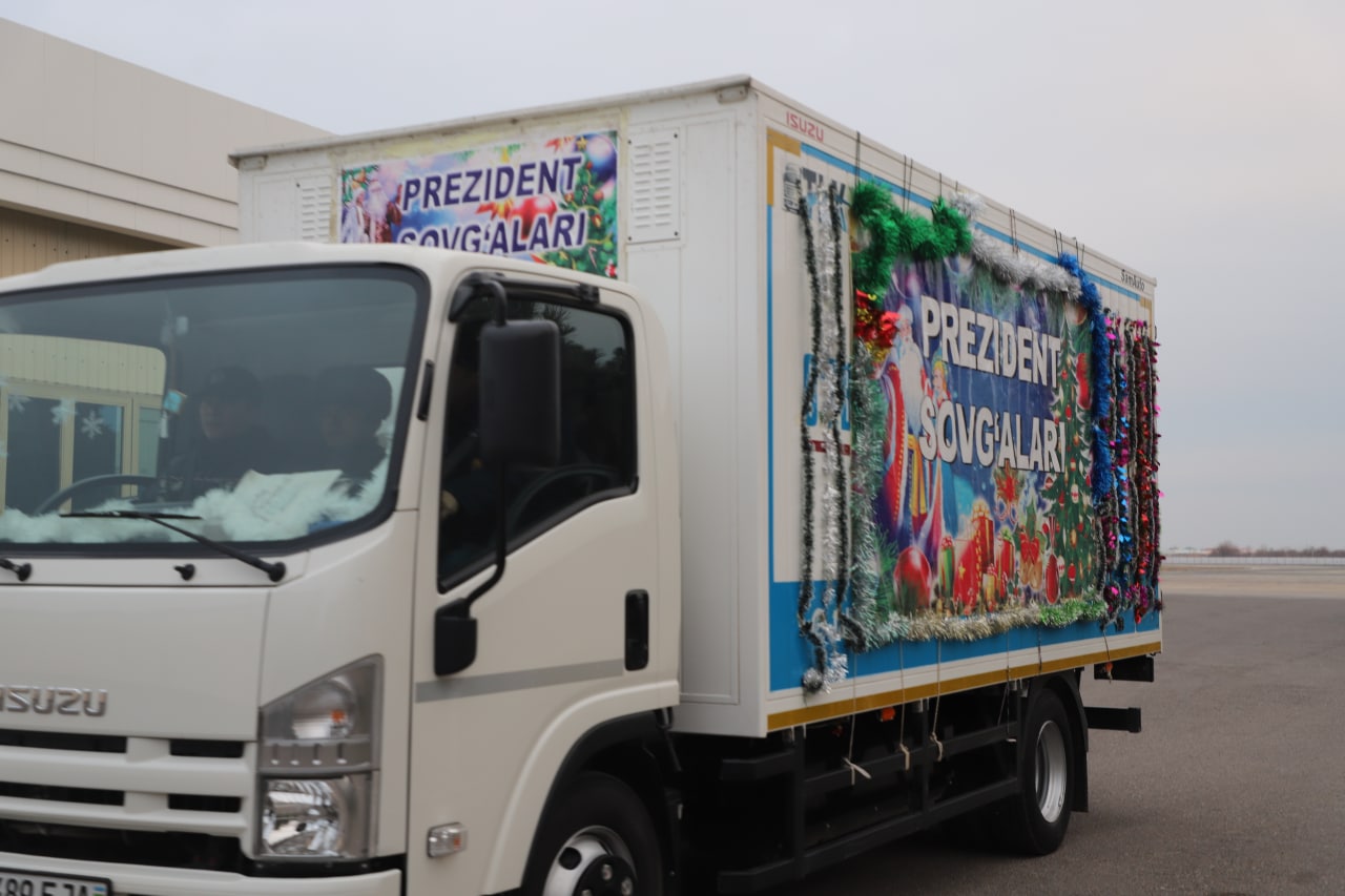 BUXOROGA PREZIDENT SOVGʻALARI YETIB KELDI