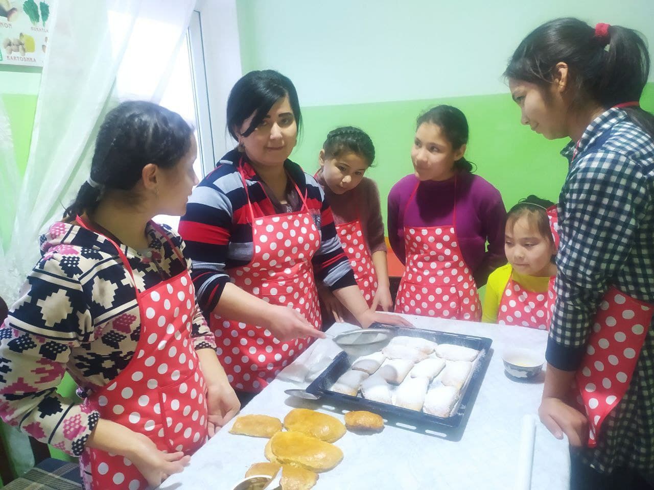 FUTURE COOKS ARE PREPARING FOR AN INDEPENDENT LIFE